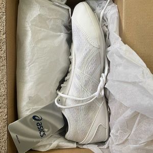 New cheerleading sneakers